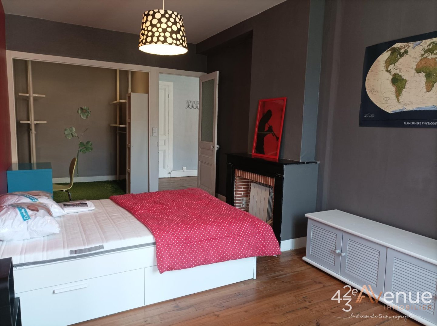 APPARTEMENT T2 A LOUER - ST ETIENNE FAC TREFILERIE - 66.89 m2 - 515�&euro; charges comprises par mois