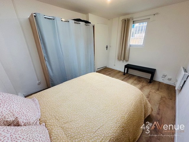 T2 Meubl� A LOUER - ST ETIENNE Fac Tr�filerie - 33.81 m2 - 395�&euro; charges comprises par mois