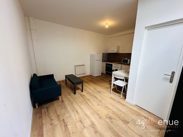 T2 MEUBLE A LOUER - ST ETIENNE FAC TREFILERIE - 33.59 m2 - 395�&euro; charges comprises par mois