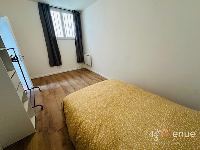 T2 MEUBLE A LOUER - ST ETIENNE FAC TREFILERIE - 33.59 m2 - 395�&euro; charges comprises par mois