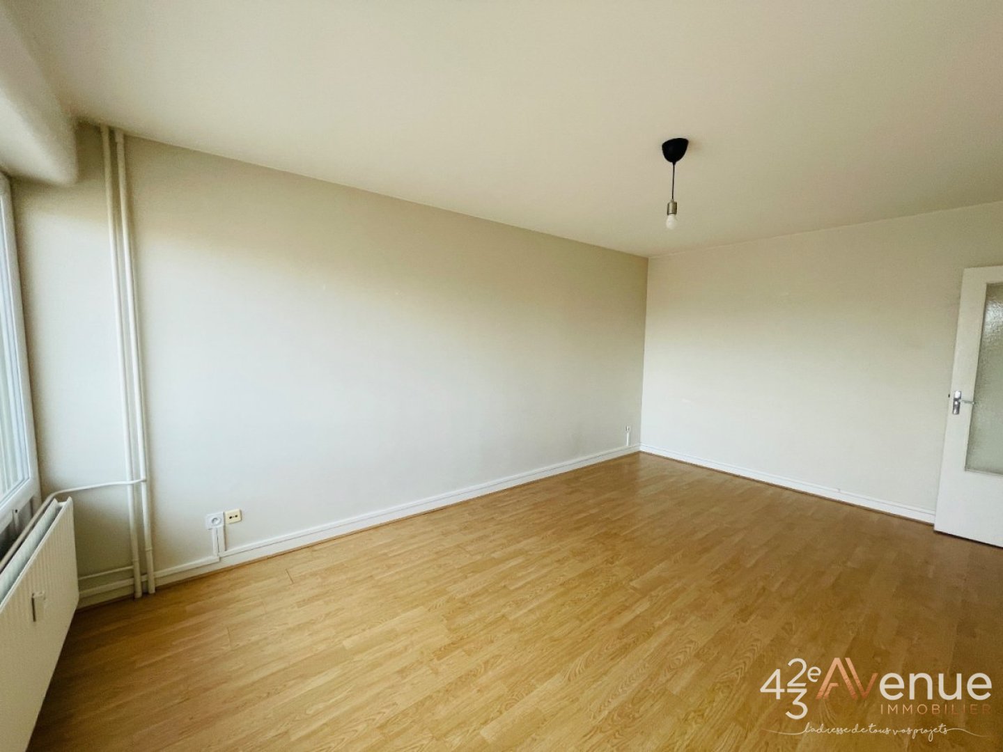 APPARTEMENT T2 - ST ETIENNE FACULTE   CENTRE DEUX - 56.06 m2 - LOU&Eacute;