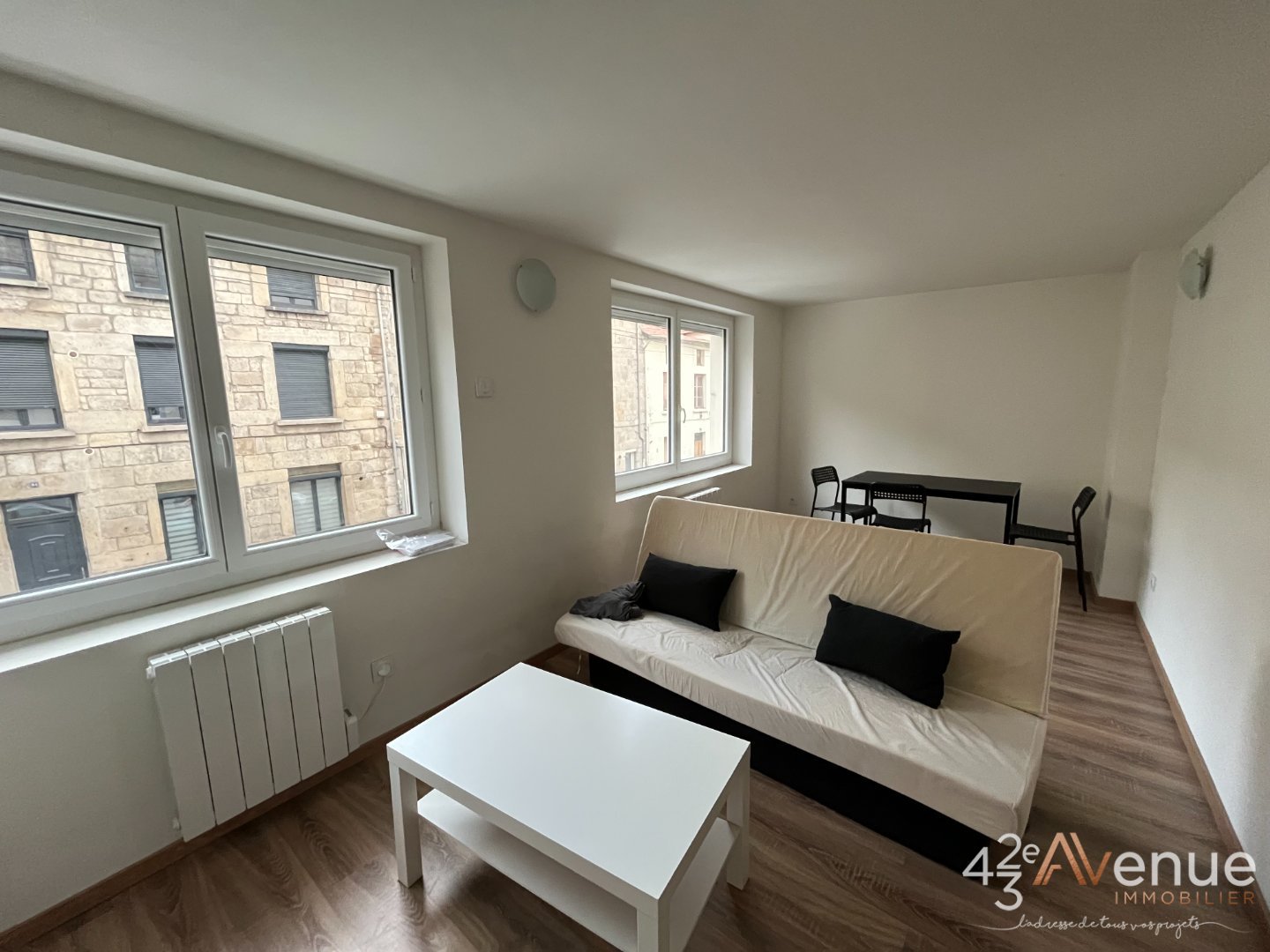 APPARTEMENT T2 - ST ETIENNE FACULTE   CENTRE DEUX - 43.98 m2 - LOU&Eacute;