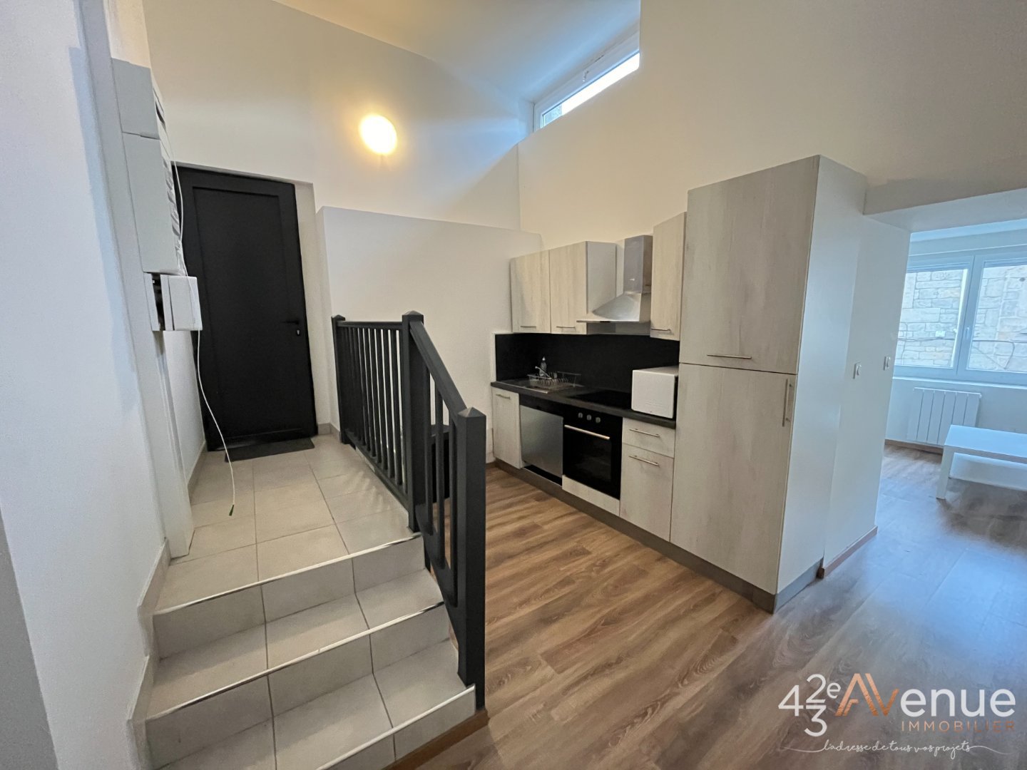 APPARTEMENT T2 - ST ETIENNE FACULTE   CENTRE DEUX - 43.98 m2 - LOU&Eacute;
