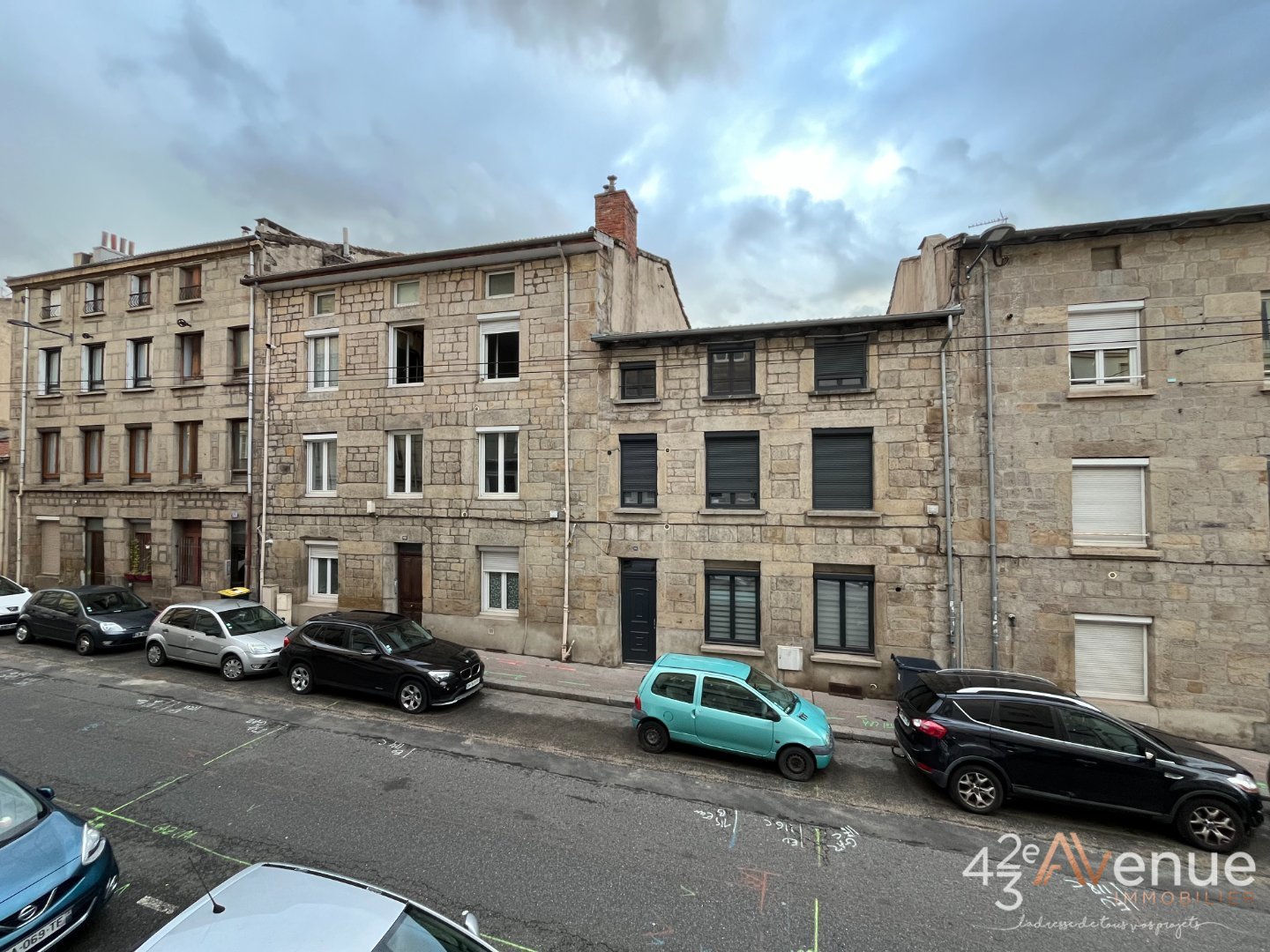 APPARTEMENT T2 - ST ETIENNE FACULTE   CENTRE DEUX - 43.98 m2 - LOU&Eacute;