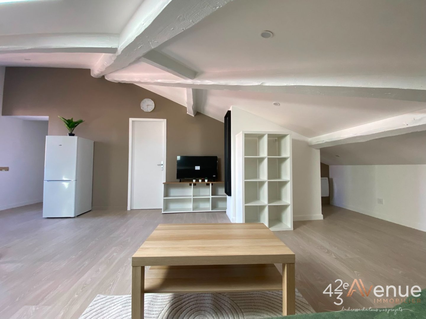 APPARTEMENT T2 A LOUER - ST ETIENNE FACULTE   CENTRE DEUX - 62.45 m2 - 550 &euro; charges comprises par mois