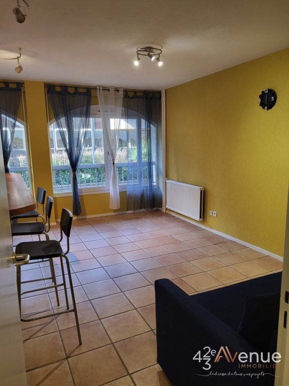 APPARTEMENT T2 - ST ETIENNE FACULTE   CENTRE DEUX - 52.28 m2 - LOU&Eacute;