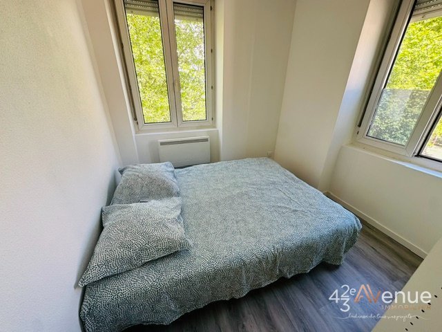 Petit 2 pièces Meublé A LOUER - ST ETIENNE Fauriel/Métare - 21.83 m2 - 430 &euro; charges comprises par mois