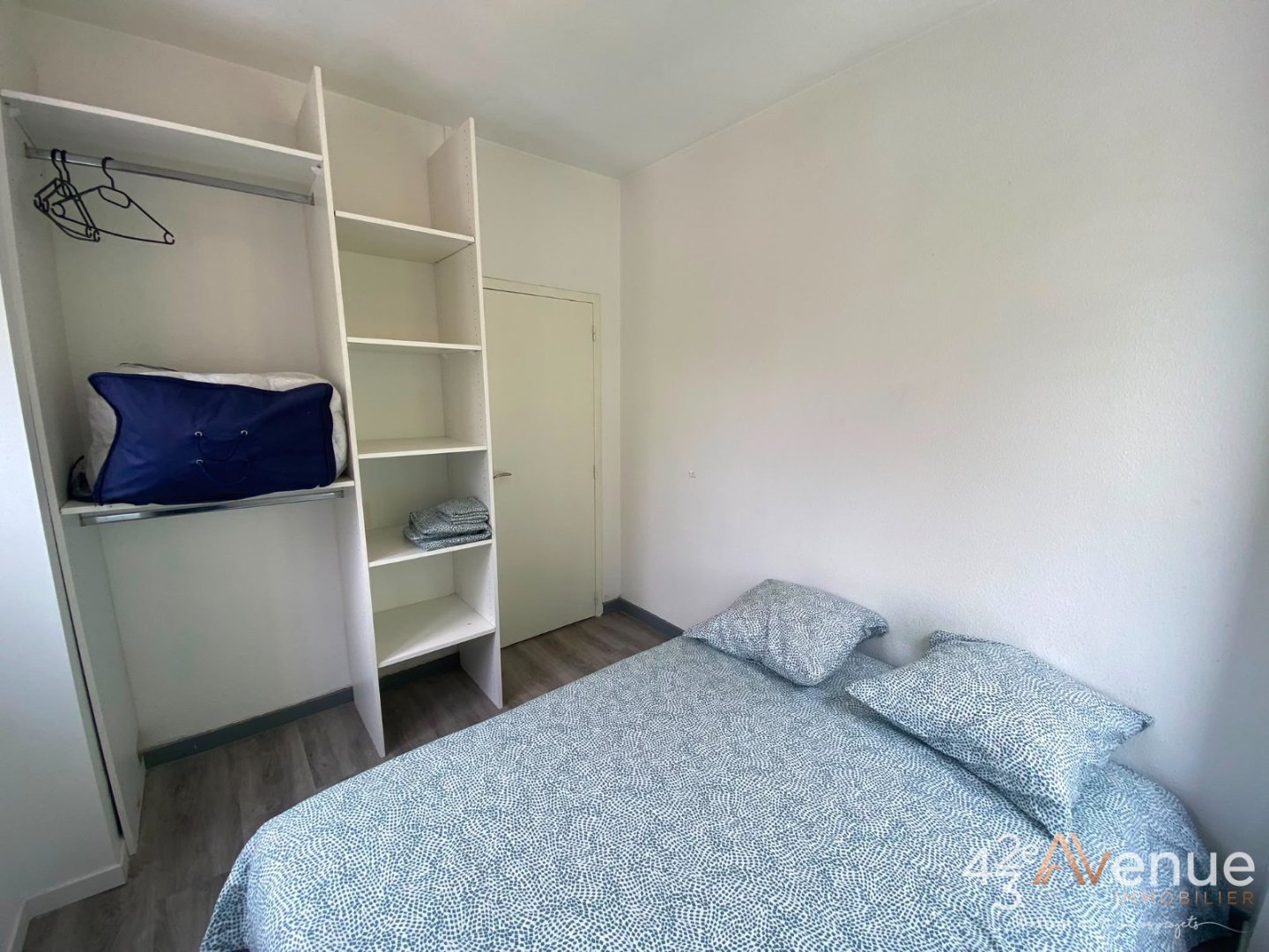 Petit 2 pièces Meublé A LOUER - ST ETIENNE Fauriel/Métare - 21.83 m2 - 430 &euro; charges comprises par mois