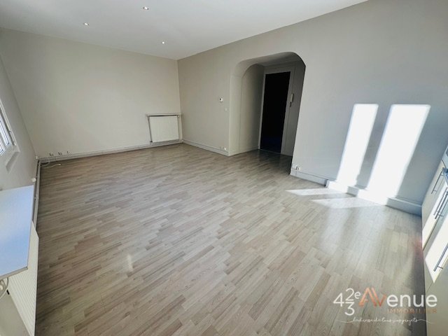 APPARTEMENT T2 A LOUER - ST ETIENNE Fauriel/Villeboeuf le haut - 52.24 m2 - 500 € charges comprises par mois