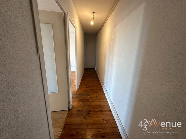 APPARTEMENT T2 A LOUER - ST ETIENNE HAUT DE JACQUARD - 56.7 m2 - 375 &euro; charges comprises par mois