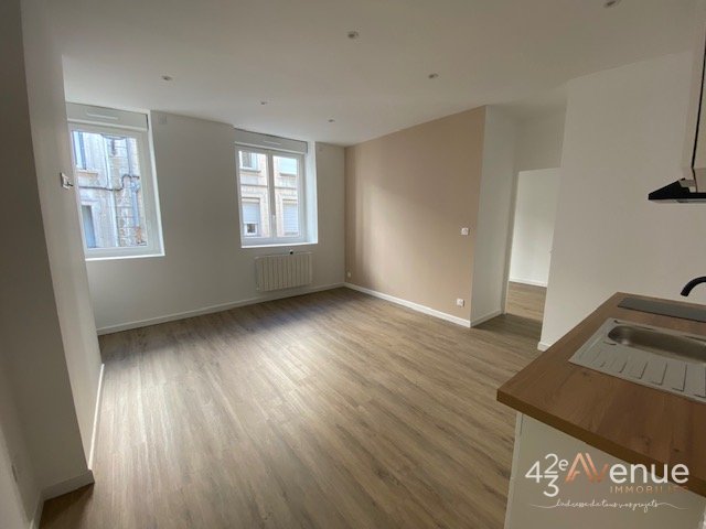 2 Pièces sympa A LOUER - ST ETIENNE HOTEL DE VILLE/HYPER CENTRE - 34.12 m2 - 468 &euro; charges comprises par mois