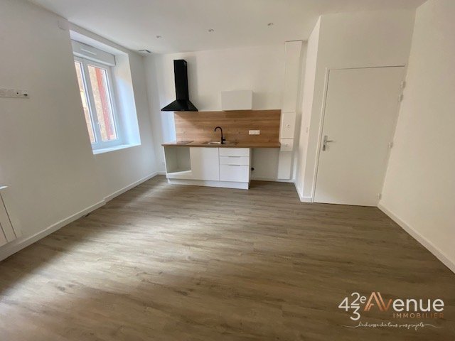 APPARTEMENT T2 - ST ETIENNE HOTEL DE VILLE - 30.3 m2 - LOUÉ