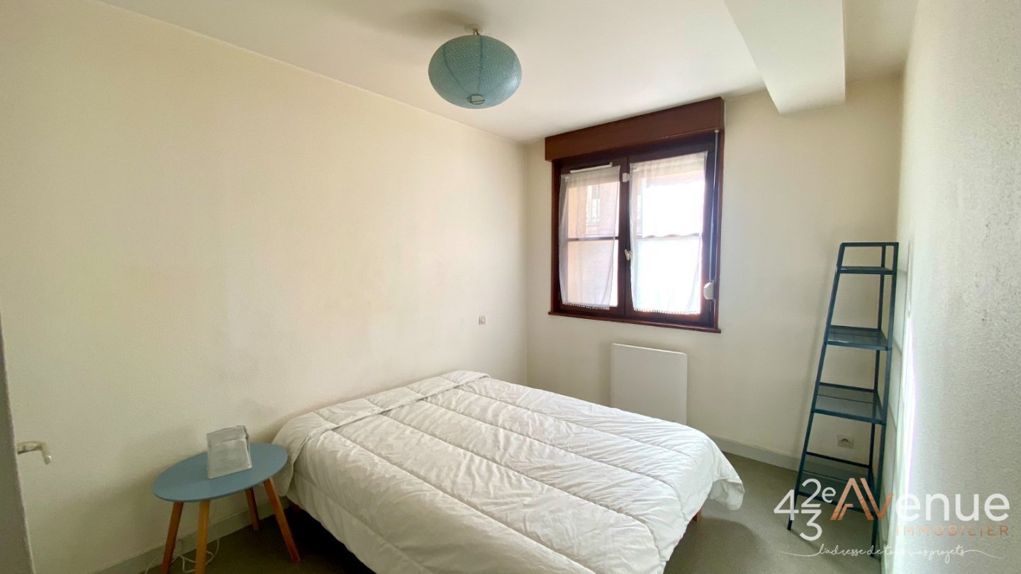 2 pices Meubl A LOUER - ST ETIENNE Jacquard/Jean Jaurs - 44.3 m2 - 450€ charges comprises par mois