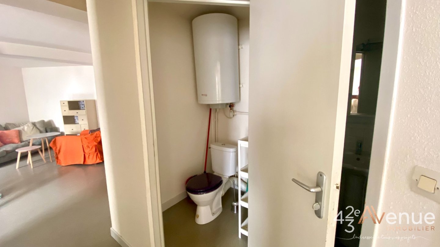 2 pices Meubl A LOUER - ST ETIENNE Jacquard/Jean Jaurs - 44.3 m2 - 450€ charges comprises par mois