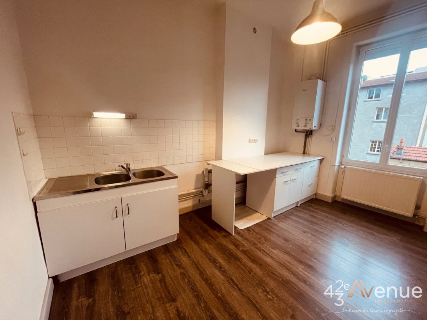 APPARTEMENT T2 - ST ETIENNE JACQUARD - 59.57 m2 - LOU&Eacute;