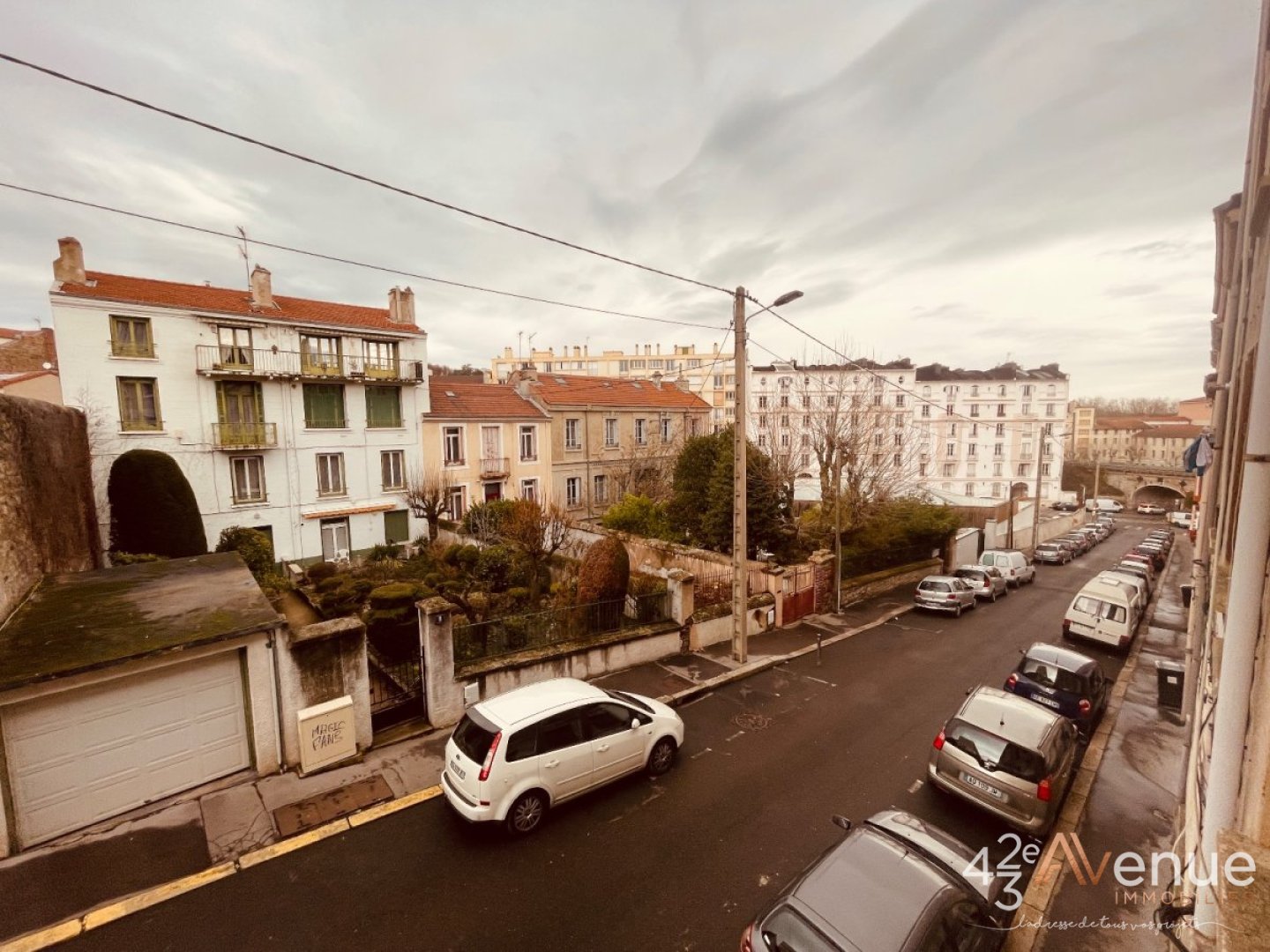 APPARTEMENT T2 - ST ETIENNE JACQUARD - 59.57 m2 - LOU&Eacute;