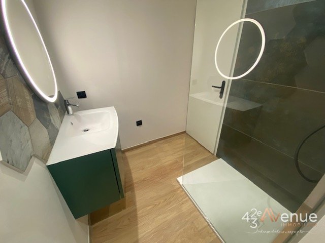 APPARTEMENT T2 - ST ETIENNE JACQUARD - 41.16 m2 - LOU&Eacute;