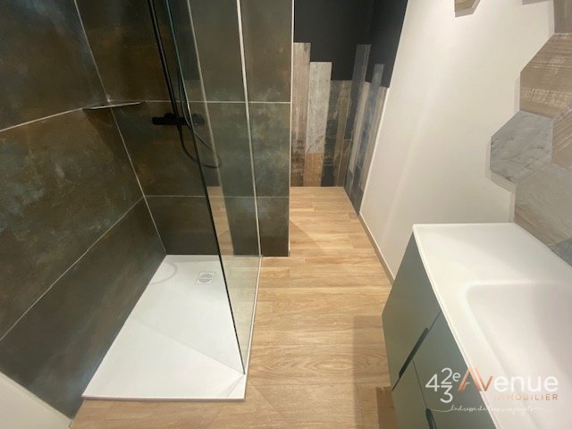 APPARTEMENT T2 - ST ETIENNE JACQUARD - 41.16 m2 - LOU&Eacute;