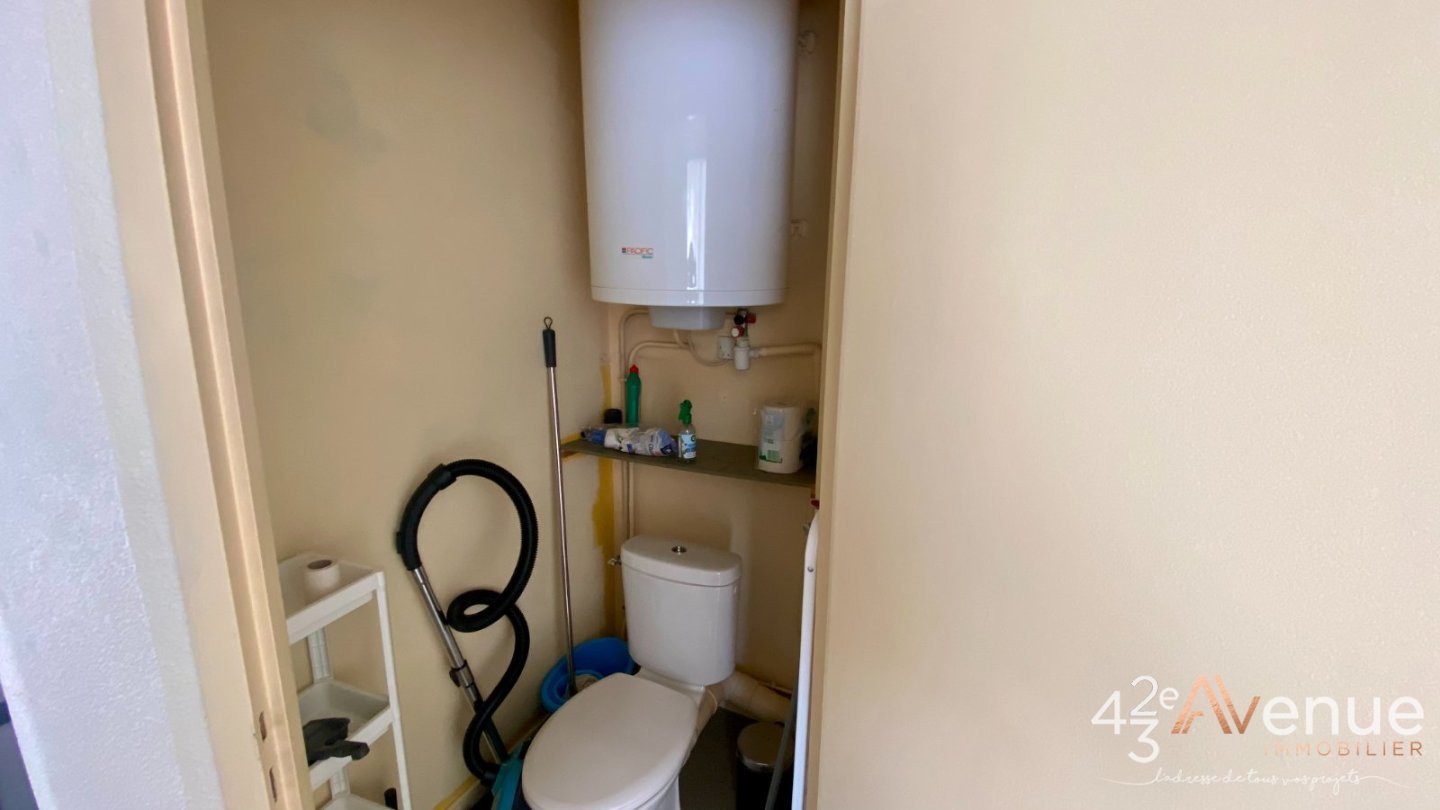 2 pices meubl A LOUER - ST ETIENNE JACQUARD - 43.4 m2 - 490€ charges comprises par mois