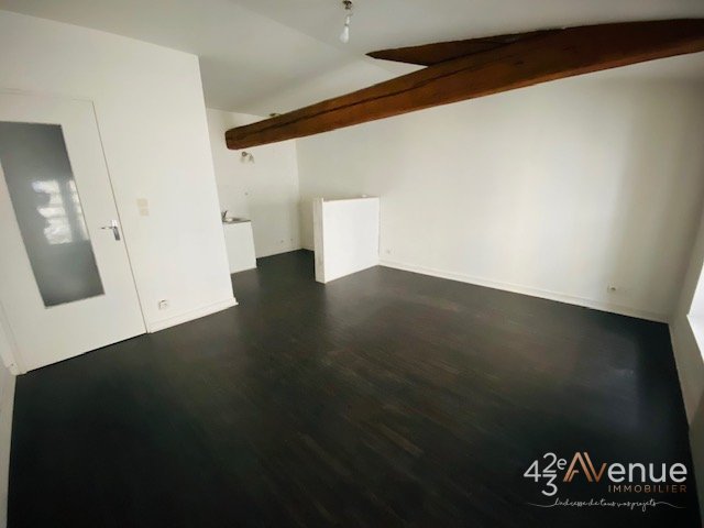 APPARTEMENT T2 - ST ETIENNE JEAN JAURES - 38.97 m2 - LOU&Eacute;