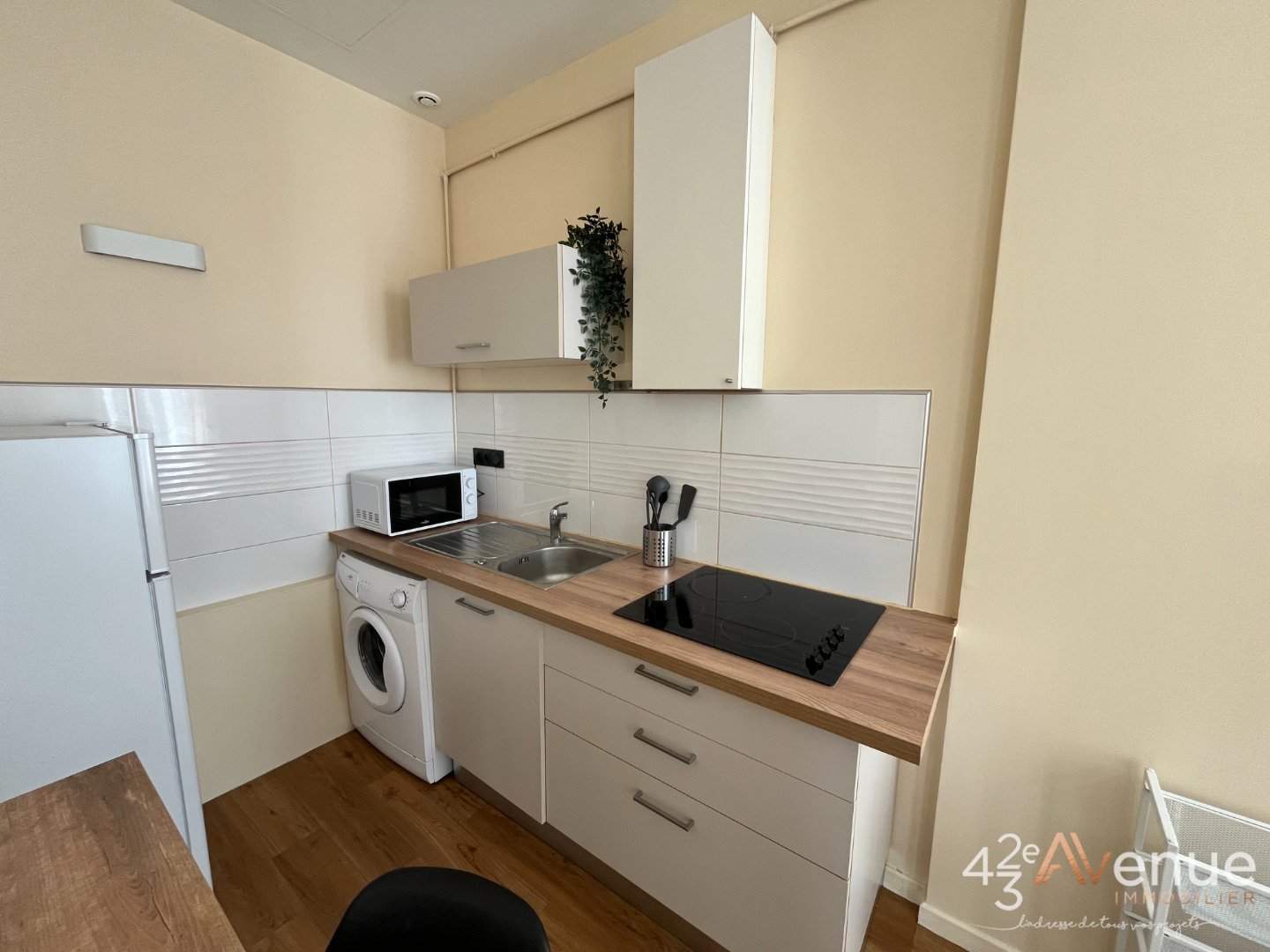 APPARTEMENT T2 - ST ETIENNE JEAN JAURES - 38.45 m2 - LOU&Eacute;