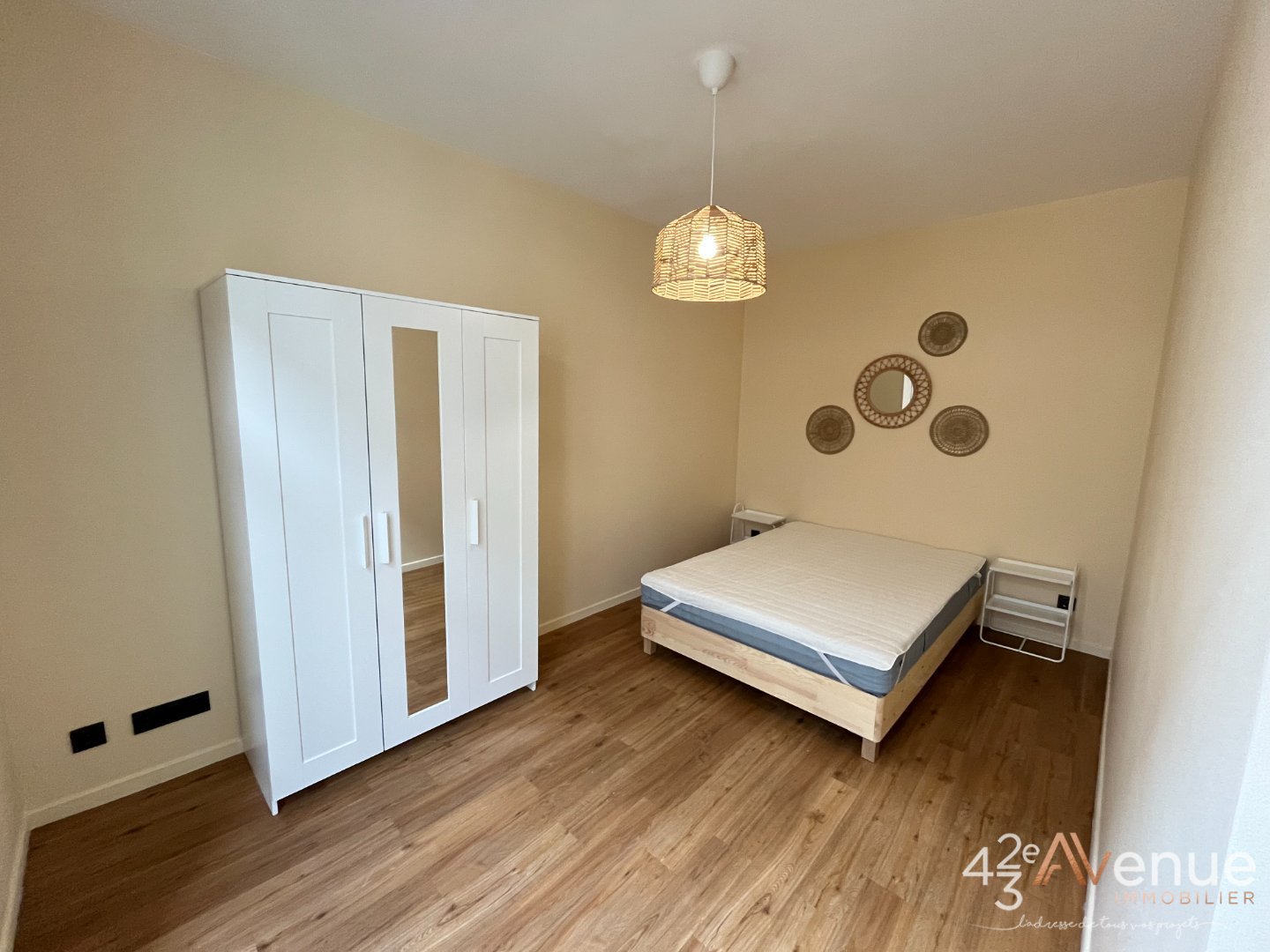 APPARTEMENT T2 - ST ETIENNE JEAN JAURES - 38.45 m2 - LOU&Eacute;