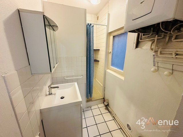 Grand 2 pièces A LOUER - ST ETIENNE JEAN JAURES - 55.96 m2 - 480 &euro; charges comprises par mois