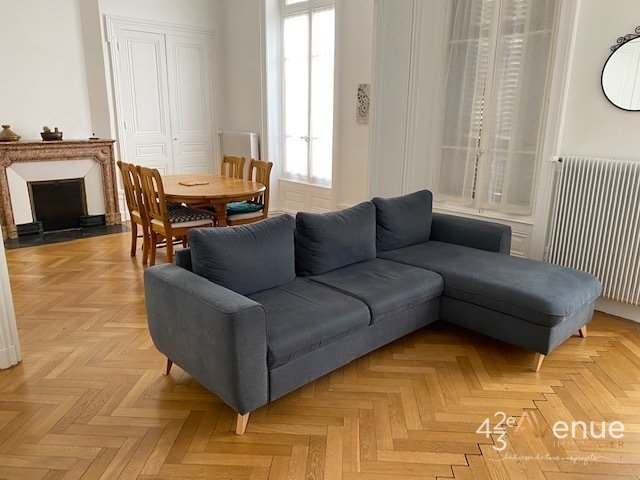 2 Pièces Meublé A LOUER - ST ETIENNE JEAN JAURES - 64.53 m2 - 600 &euro; charges comprises par mois