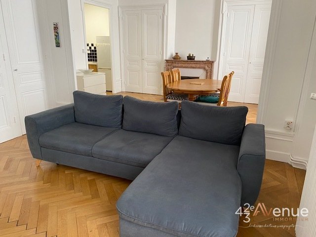 2 Pièces Meublé A LOUER - ST ETIENNE JEAN JAURES - 64.53 m2 - 600 &euro; charges comprises par mois