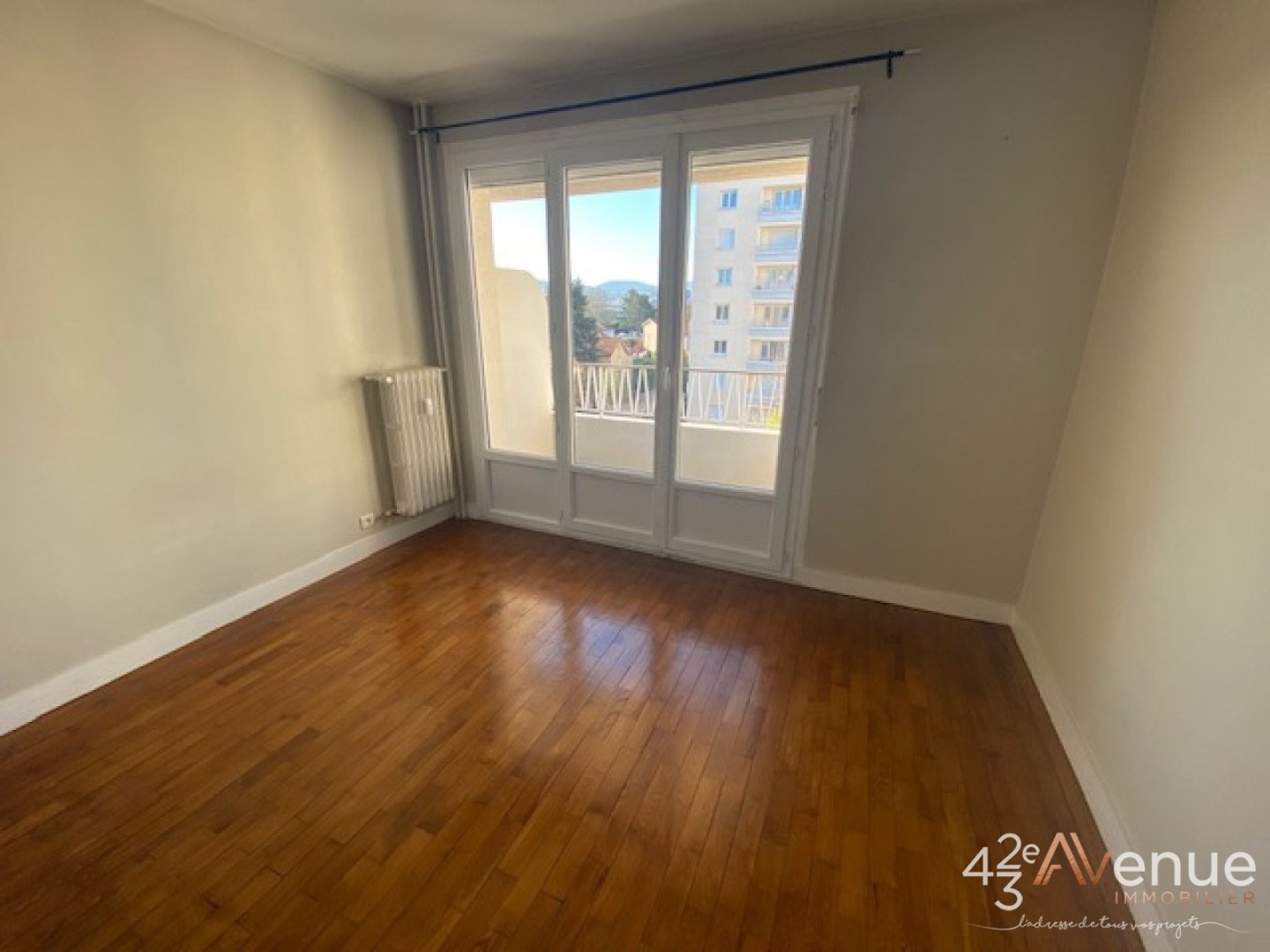 2 Pices avec balcon - ST ETIENNE LA TERRASSE - 57.1 m2 - LOUÉ