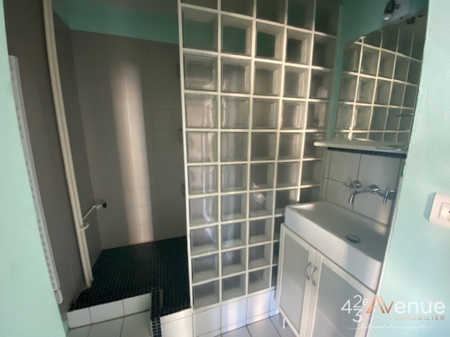 2 Pices avec balcon - ST ETIENNE LA TERRASSE - 57.1 m2 - LOUÉ