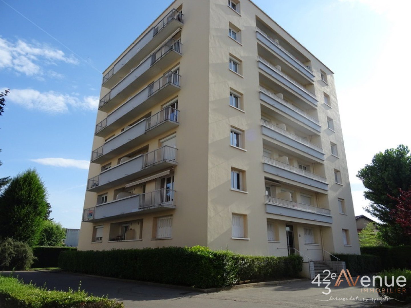2 Pices avec balcon - ST ETIENNE LA TERRASSE - 57.1 m2 - LOUÉ