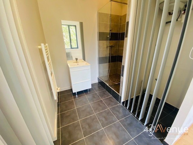 APPARTEMENT T2 A LOUER - ST ETIENNE LIBERATION/FAURIEL - 48.28 m2 - 600 &euro; charges comprises par mois