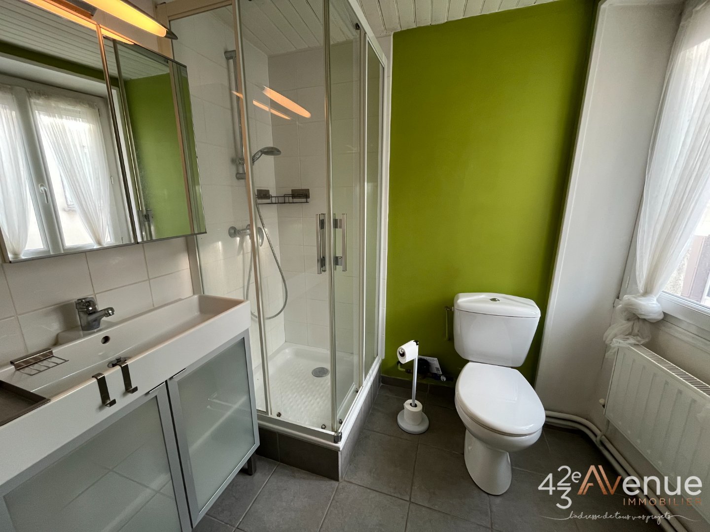 APPARTEMENT T2 - ST ETIENNE LIBERATION/PEUPLE - 44.85 m2 - LOUÉ