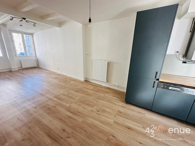 APPARTEMENT T2 - ST ETIENNE Libration/Rpublique - 49.85 m2 - LOUÉ