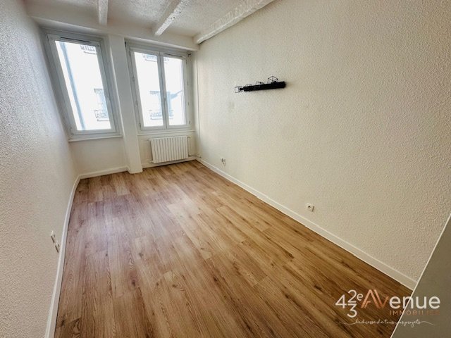 APPARTEMENT T2 - ST ETIENNE Libration/Rpublique - 49.85 m2 - LOUÉ