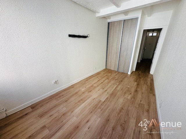 APPARTEMENT T2 - ST ETIENNE Libration/Rpublique - 49.85 m2 - LOUÉ