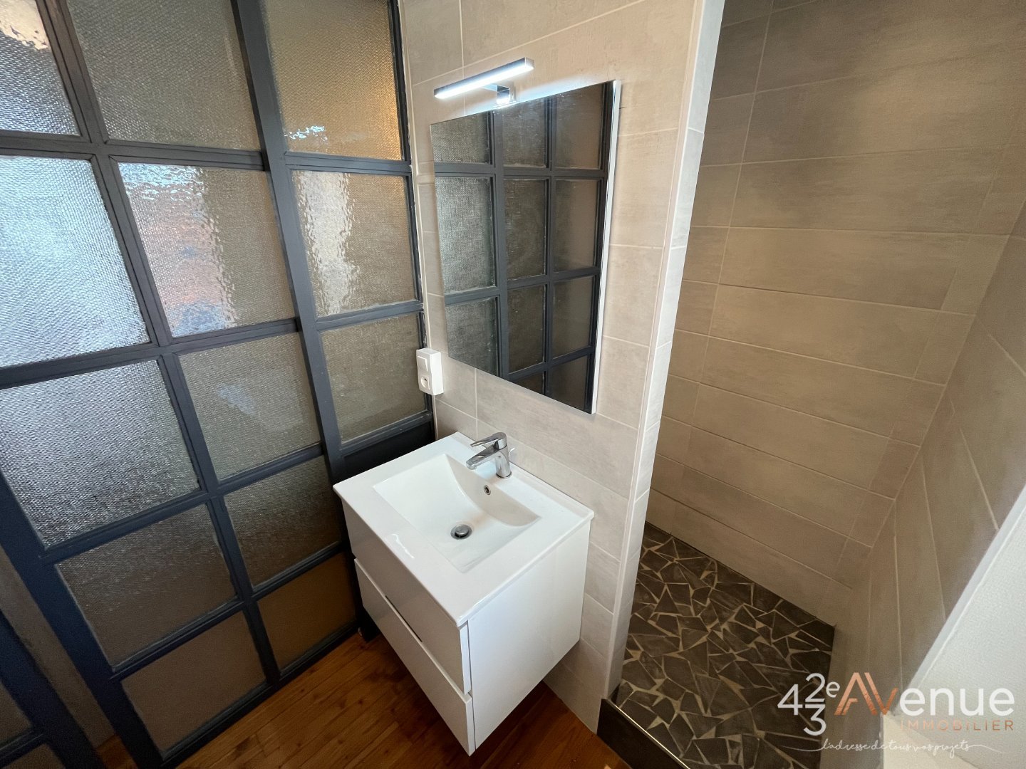 APPARTEMENT T2 - ST ETIENNE MARTYRS VINGRE/CHAVANELLE - 41.38 m2 - LOUÉ