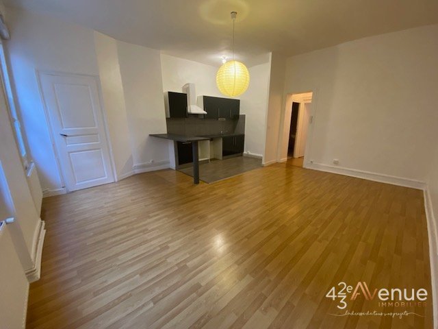 APPARTEMENT T2 A LOUER - ST ETIENNE PALAIS DE JUSTICE - 61.4 m2 - 445€ charges comprises par mois