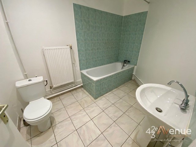 APPARTEMENT T2 A LOUER - ST ETIENNE PALAIS DE JUSTICE - 61.4 m2 - 445€ charges comprises par mois