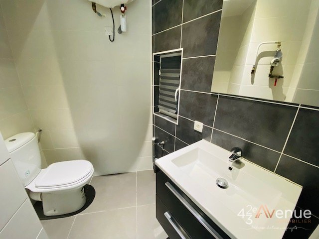 APPARTEMENT T2 - ST ETIENNE PLACE DORIAN/PEUPLE - 30.68 m2 - LOUÉ