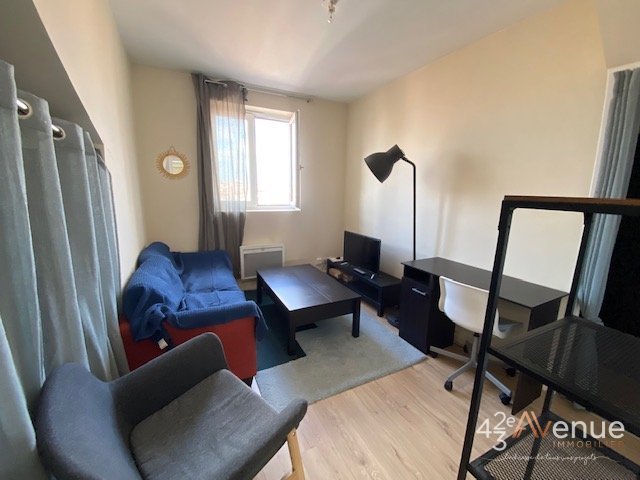 2 pièces Meublé A LOUER - ST ETIENNE PLACE GRENETTE/PEUPLE - 33.28 m2 - 420 &euro; charges comprises par mois
