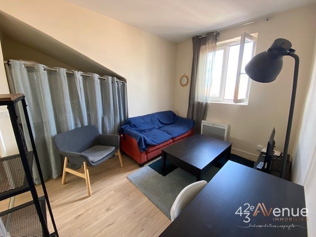 2 pièces Meublé A LOUER - ST ETIENNE PLACE GRENETTE/PEUPLE - 33.28 m2 - 420 &euro; charges comprises par mois