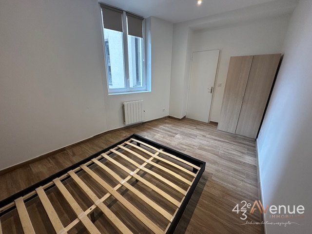 APPARTEMENT T2 - ST ETIENNE QUARTIER ALBERT THOMAS/URSULES - 37.2 m2 - LOUÉ