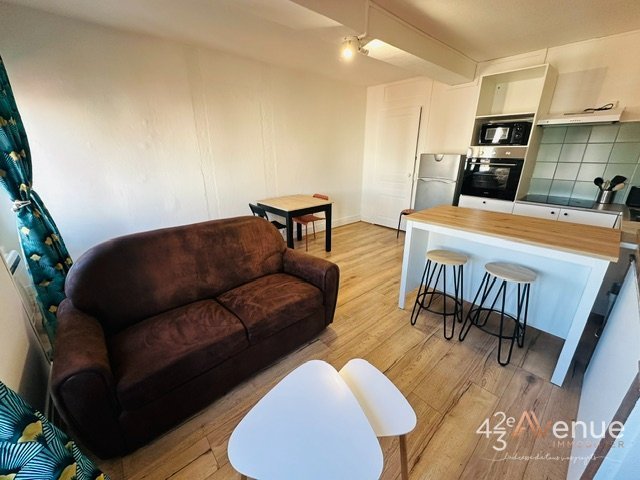 T2 Meublé A LOUER - ST ETIENNE QUARTIER CHAVANELLE - 42.9 m2 - 500 &euro; charges comprises par mois