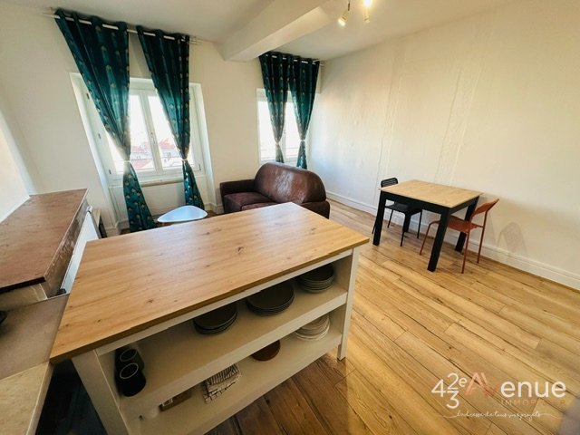 T2 Meublé A LOUER - ST ETIENNE QUARTIER CHAVANELLE - 42.9 m2 - 500 &euro; charges comprises par mois