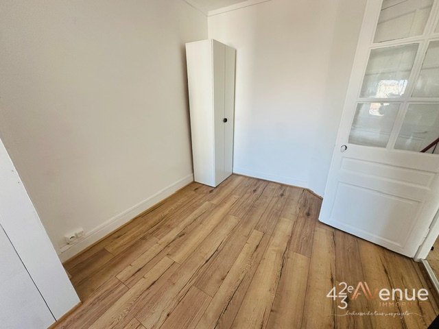 T2 Meublé A LOUER - ST ETIENNE QUARTIER CHAVANELLE - 42.9 m2 - 500 &euro; charges comprises par mois