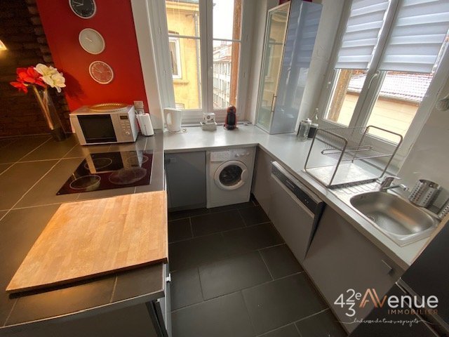 APPARTEMENT T2 A LOUER - ST ETIENNE QUARTIER CHAVANELLE - 47.84 m2 - 510 &euro; charges comprises par mois