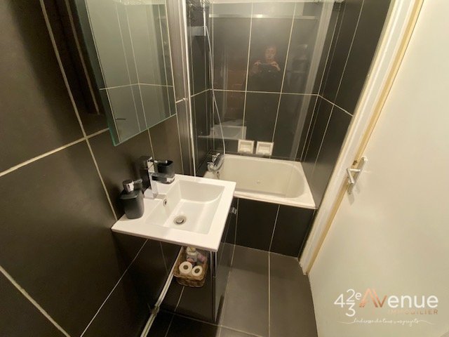 APPARTEMENT T2 A LOUER - ST ETIENNE QUARTIER CHAVANELLE - 47.84 m2 - 510 &euro; charges comprises par mois