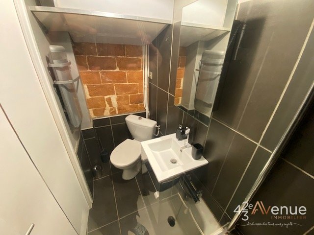 APPARTEMENT T2 A LOUER - ST ETIENNE QUARTIER CHAVANELLE - 47.84 m2 - 510 &euro; charges comprises par mois